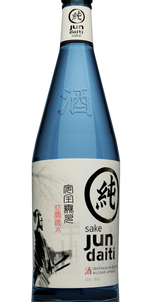 Saquê Azuma Kirin Jun Daiti - 670ml - Bebida In Box